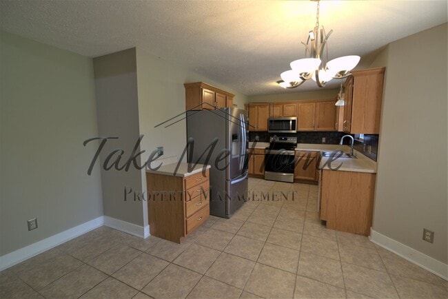 Building Photo - Vintage Hills Beauty!