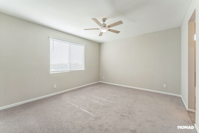 Building Photo - Spacious 5BR House in Casa Grande