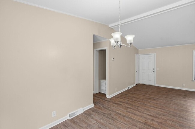 Building Photo - 118 Hope Ln