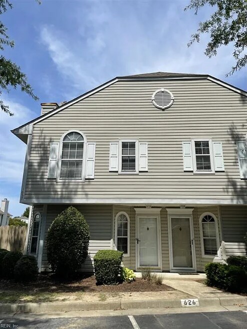 Building Photo - 1657 Pattington Cir