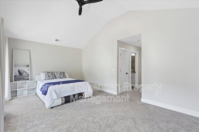 Building Photo - 45 Grove Park Dr
