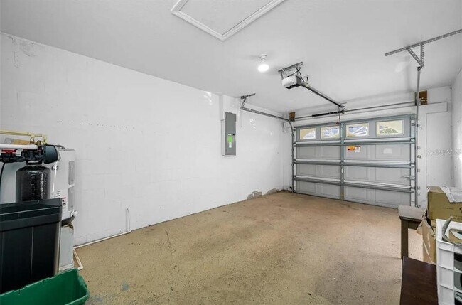 Building Photo - 510 Spring Lake Cir
