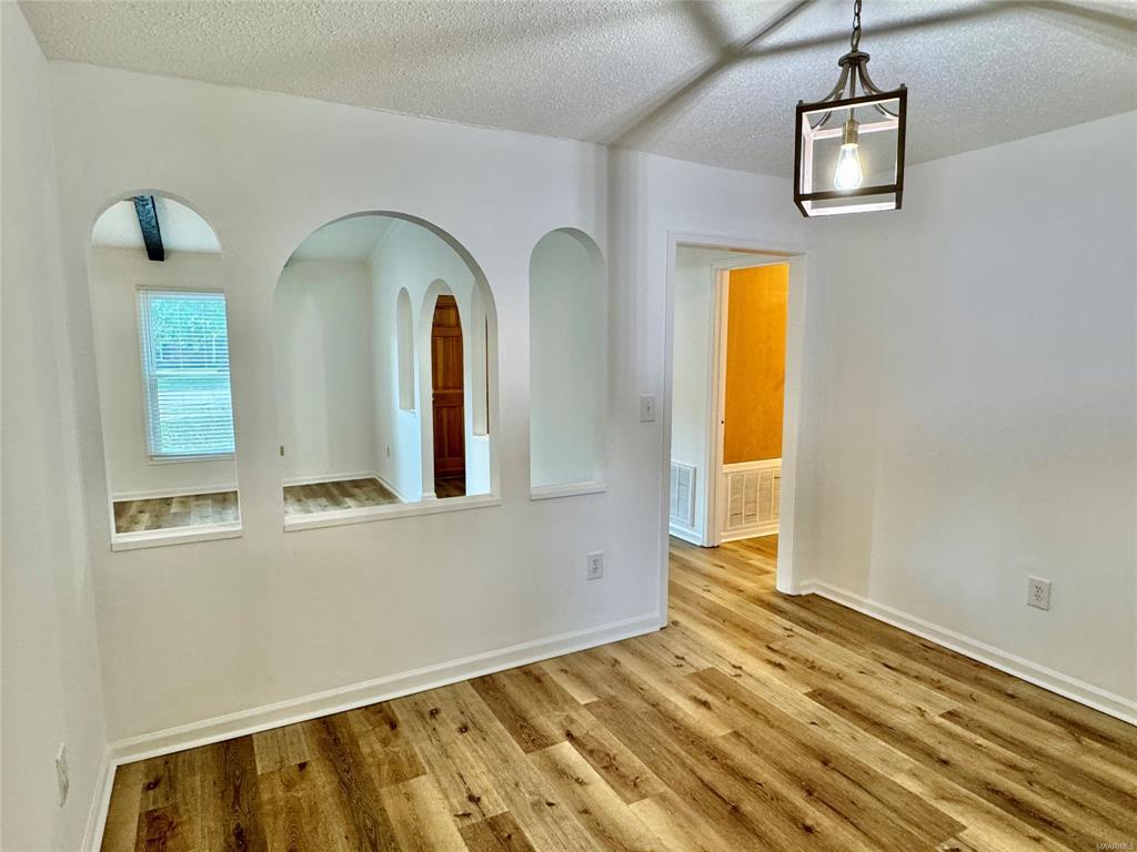Building Photo - 2311 Cottingham Dr
