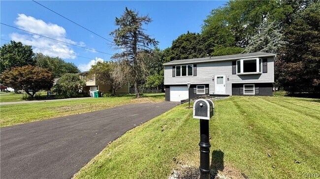 Building Photo - 104 Finwood Dr