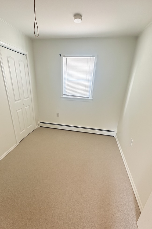 Building Photo - 15 Waterview Pl