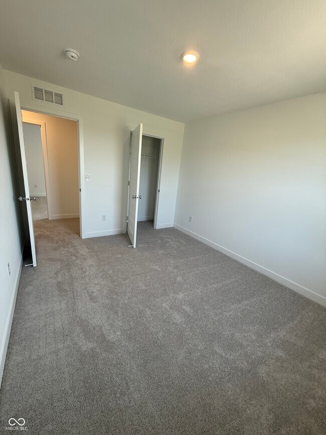 Building Photo - 15310 Swallow Fls Wy