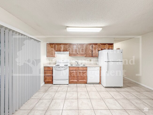 Building Photo - 4819 Fernery Ln