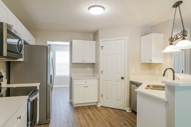 Building Photo - 1227 Arbor Greene Dr