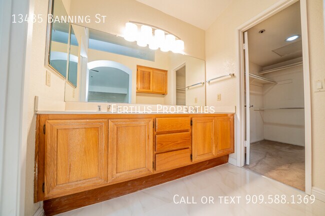 Building Photo - 13485 Banning St