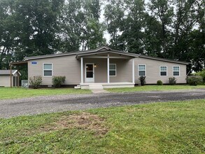 Building Photo - 852 Hornbuckle Rd