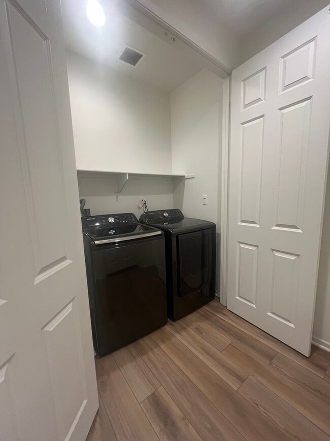 Building Photo - Beautiful Single-Family Home in Terramor