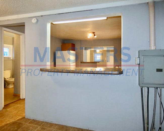 Building Photo - 1333 Peck St