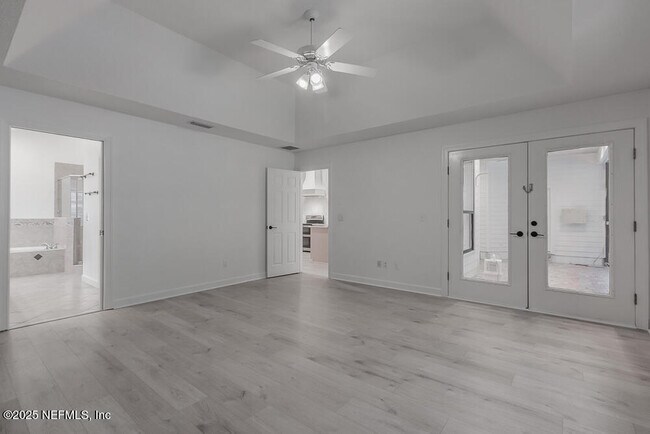 Building Photo - 1737 Heatherwood Dr