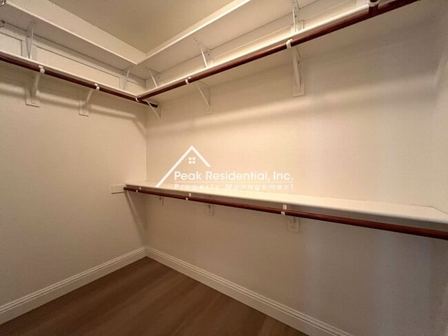 Building Photo - Beautiful 3bd/2.5ba Elk Grove Home