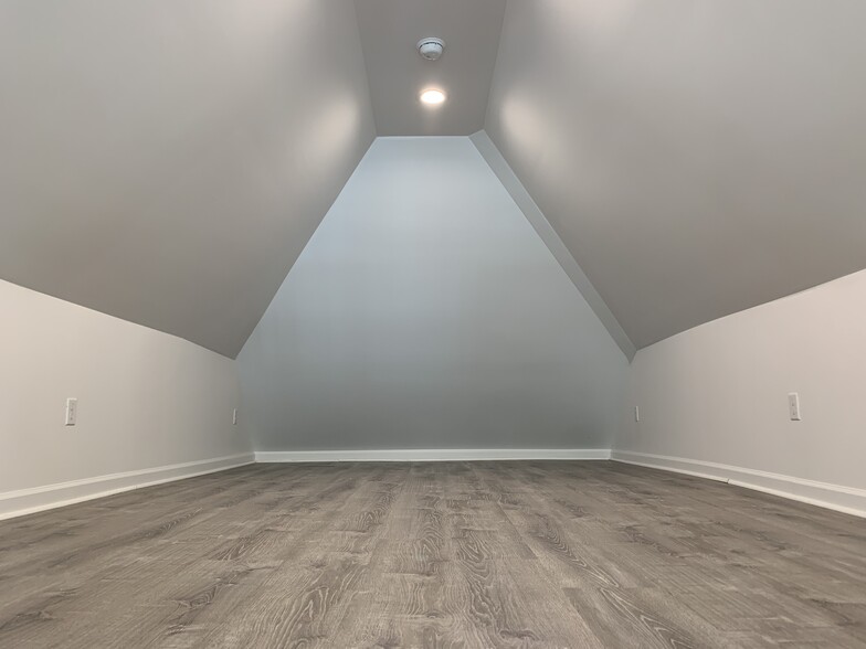 Building Photo - 534 Marie Avenue