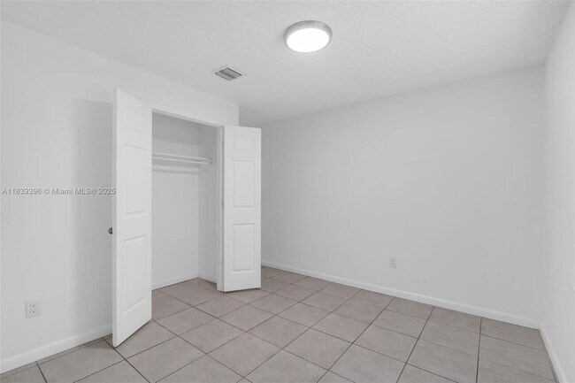 Building Photo - 13392 SW 66th Terrace
