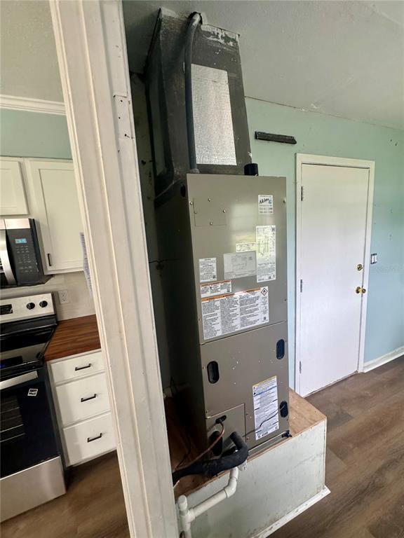 Building Photo - 26550 SW 4th Rd