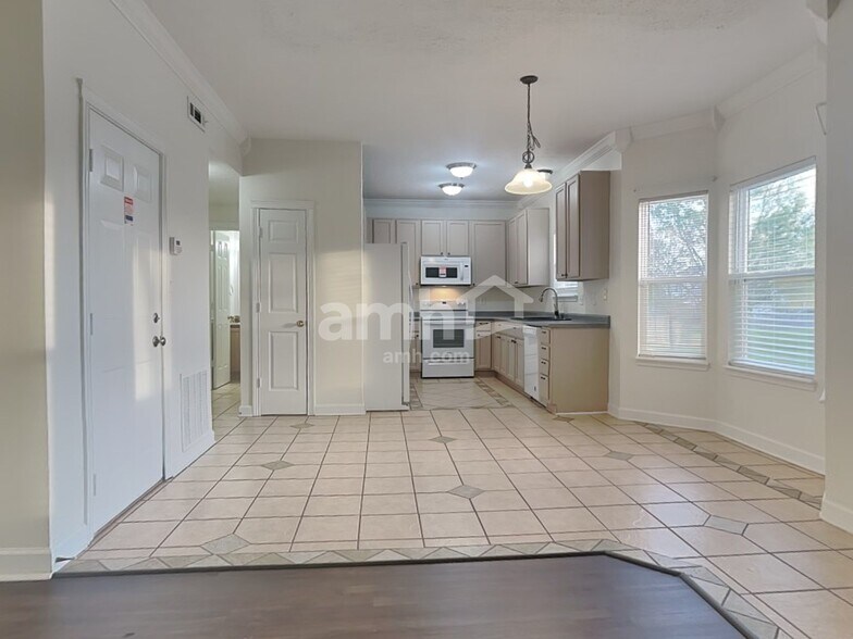 Building Photo - 12373 Carriage Stone Dr