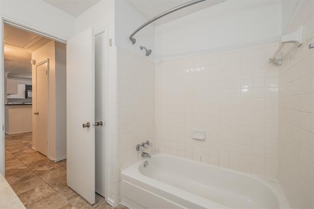 Building Photo - 808 Blessing Creek Dr