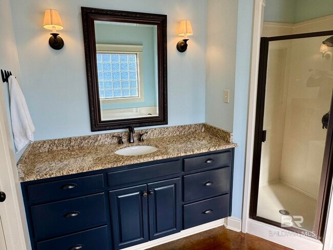 Building Photo - 6991 Carson Ln