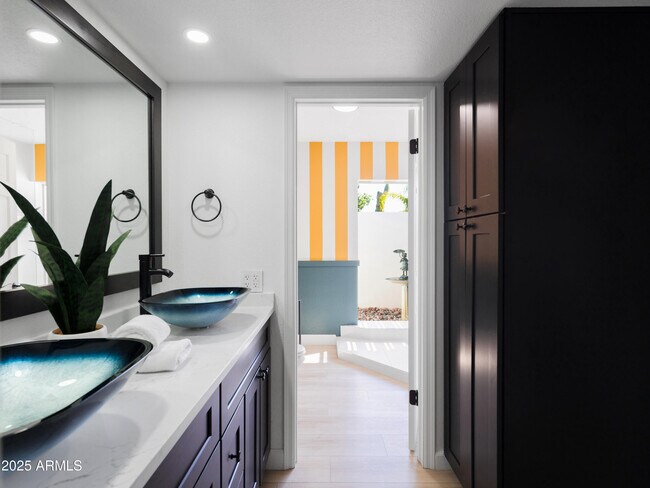 Building Photo - 12271 N 74th St