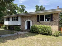 Building Photo - 3660 Molaree Dr
