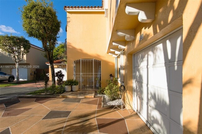 Building Photo - 165 NW 85th Ct