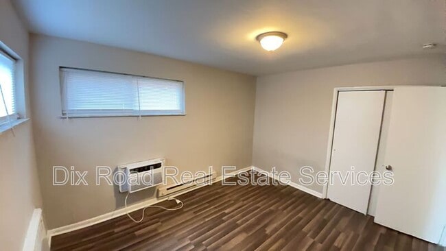 Building Photo - 1616 Pelham Pl