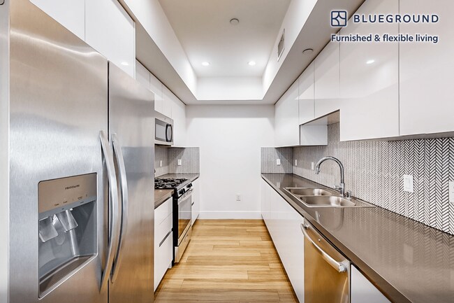 Building Photo - 518 N Gramercy Pl