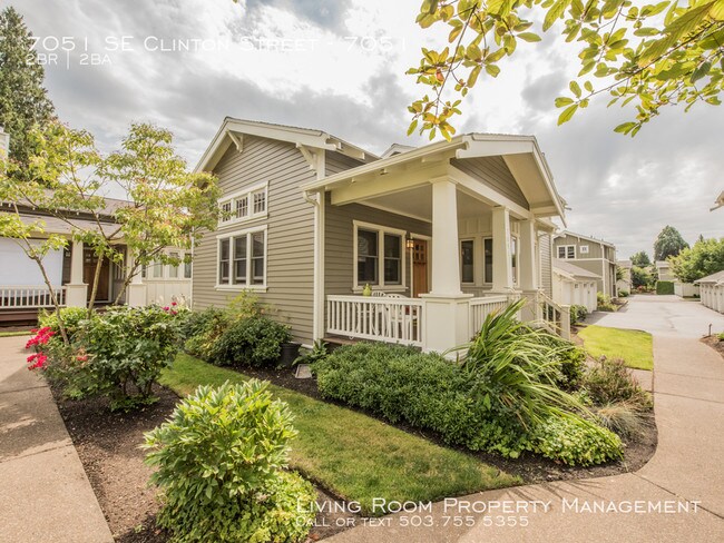 Building Photo - 7051 SE Clinton St