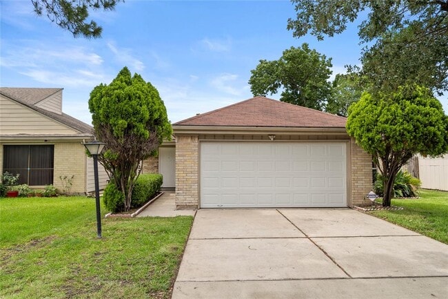 Primary Photo - 11122 High Star Dr