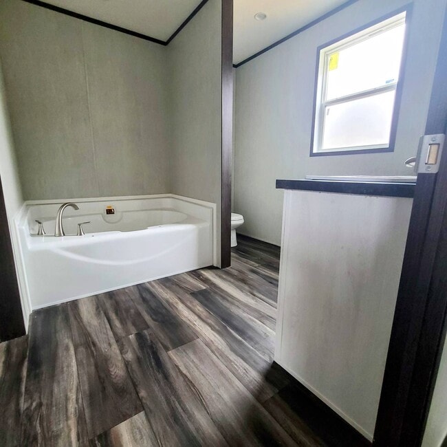 Building Photo - 94 Harvest Cir