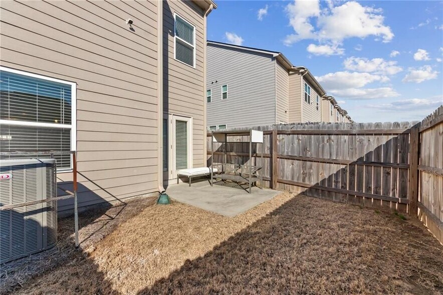 Building Photo - 1903 Plainsboro Dr