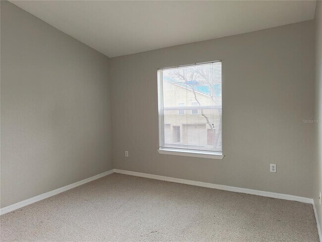 Building Photo - 826 Grand Regency Pointe