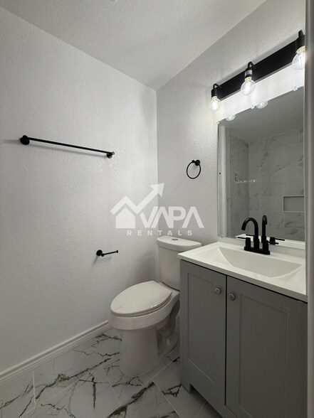 Building Photo - 311 Bertetti Dr