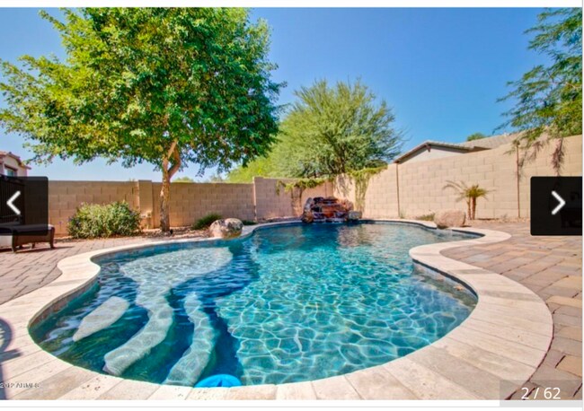 Building Photo - Absolutely Beautiful and spacious home. Availability now!