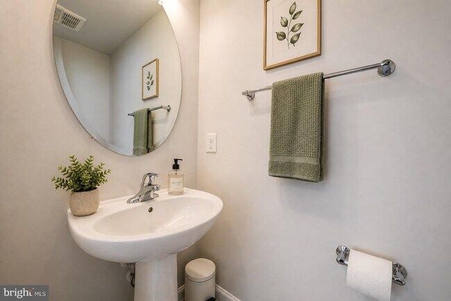 Building Photo - 12544 Ovation Dr