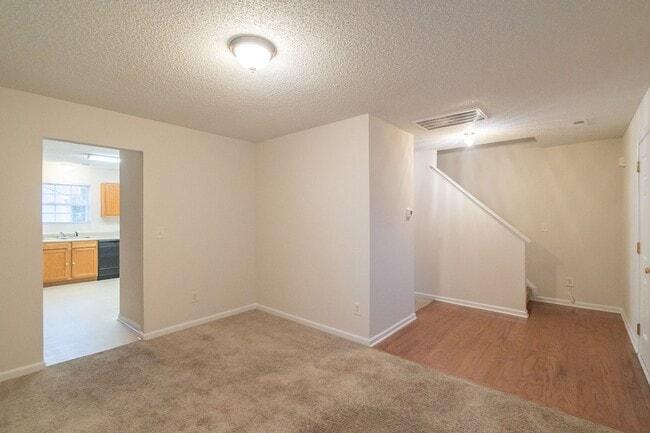 Building Photo - Spacious Home with Oversized Bedrooms & Op...