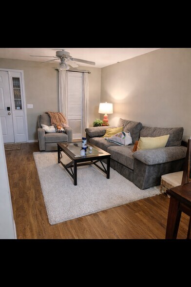 Main floor living room - 2416 Eaton Ave