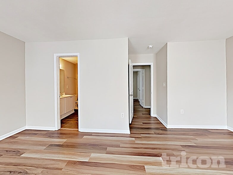 Building Photo - 5129 Grays Ridge Dr