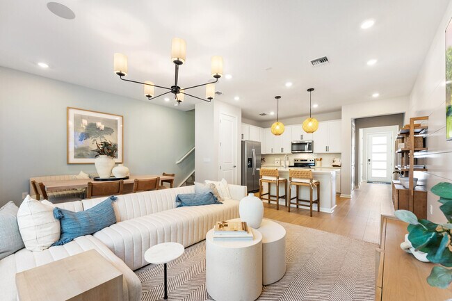 Building Photo - 4333 Efendi Dr