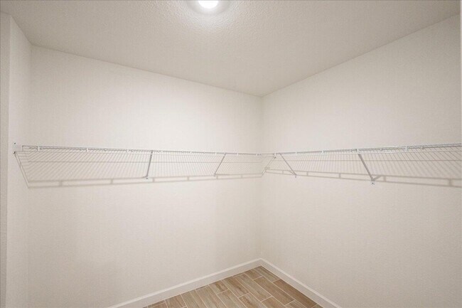 Building Photo - 6346 Windwood Wy