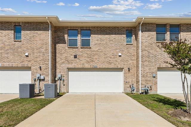 Building Photo - 4856 Woodruff Way