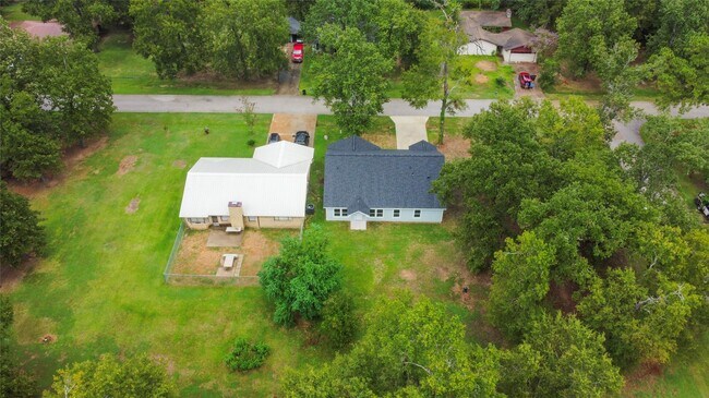 Building Photo - 336 Autumn Ln