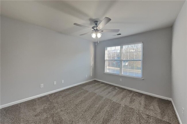 Building Photo - 1675 Huntcrest Park SW