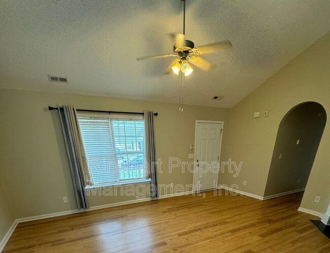 Building Photo - 5027 Drake Pond Ln