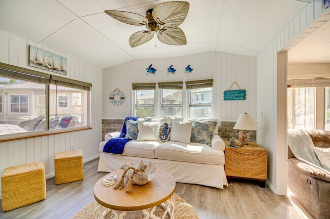 Building Photo - 1161 Nettles Blvd