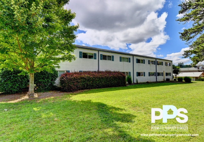 Building Photo - 1040 Sandtown Rd SW