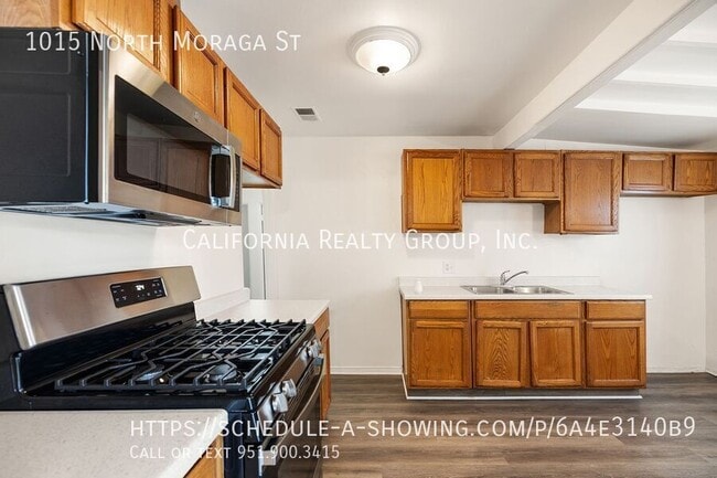 Building Photo - 1015 N Moraga St