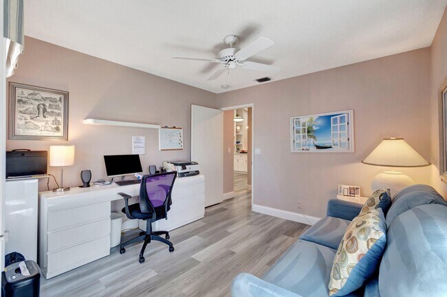 Building Photo - 6100 Waldwick Cir